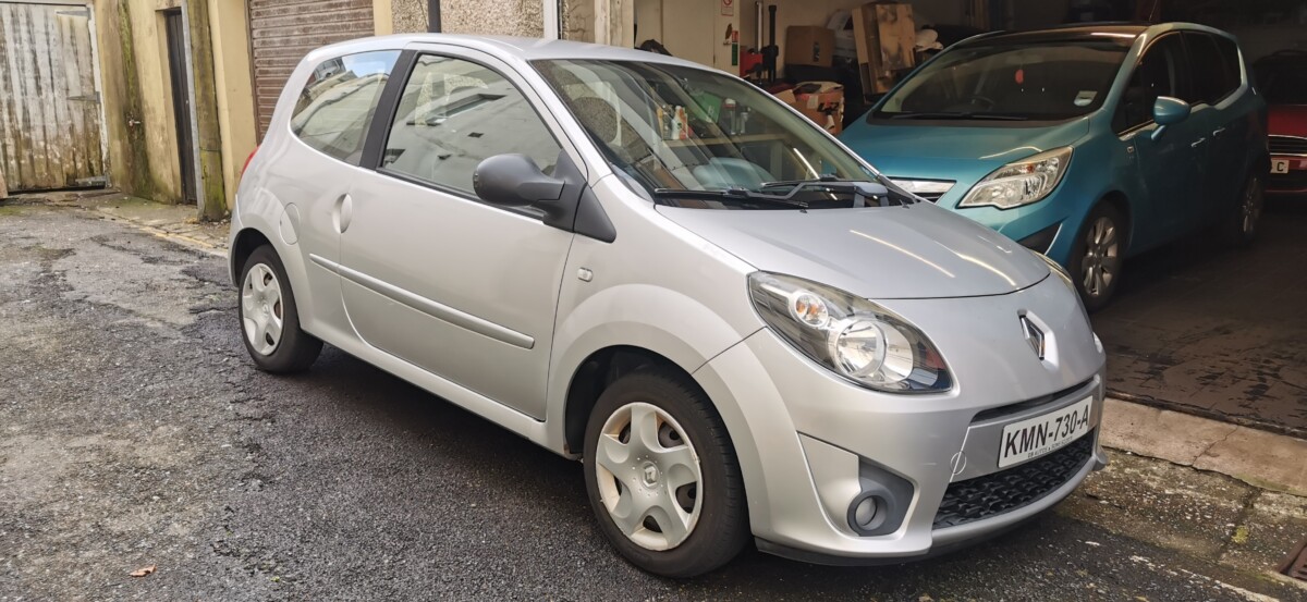 RENAULT TWINGO